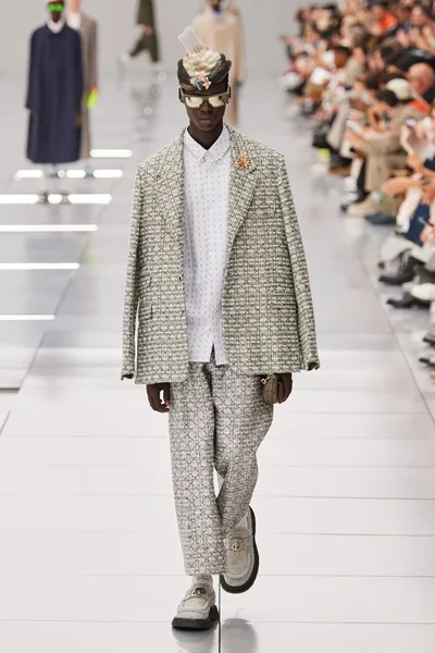 Look 41